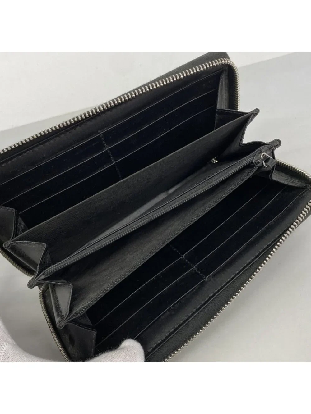 ★SOLD★ Gucci Wallet Guccissima Leather Black Silver - Picture 3 of 10